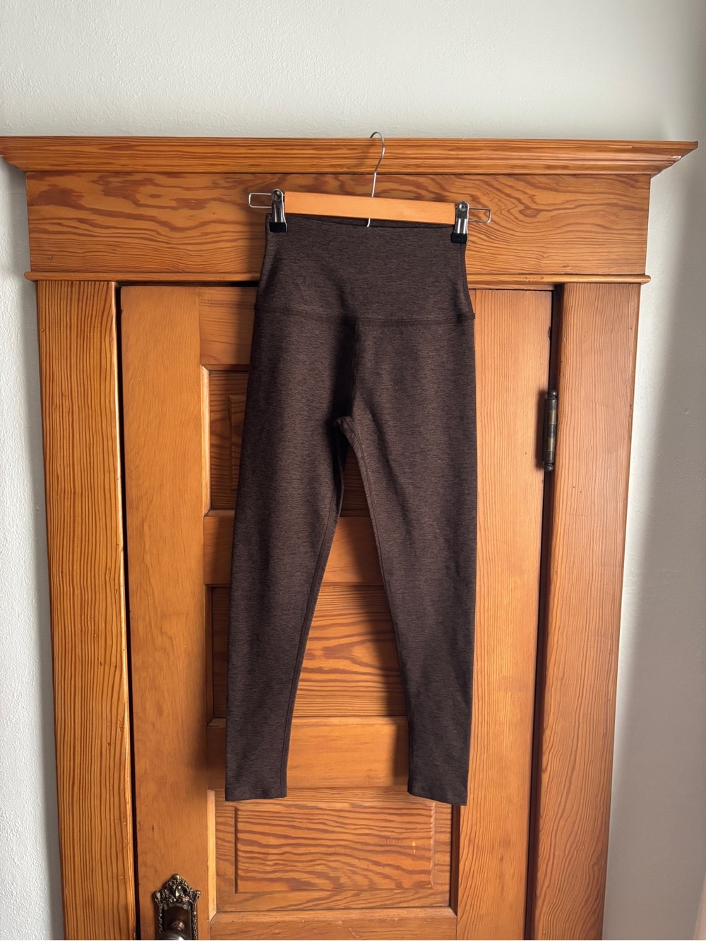 Beyond Yoga Spacedye Caught in the Midi High-Rise Leggings in Brown Size Small